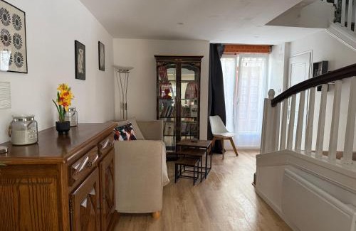 Cazaubon House | CazaubonCity