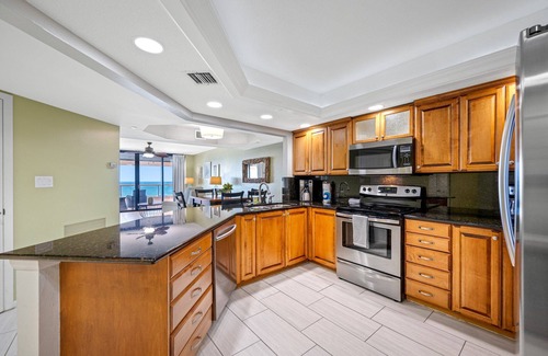 Sand Key Condo | CBC 1-15B - Gulf Front, private balcony, pool, hot tub, gym, pickelball!
