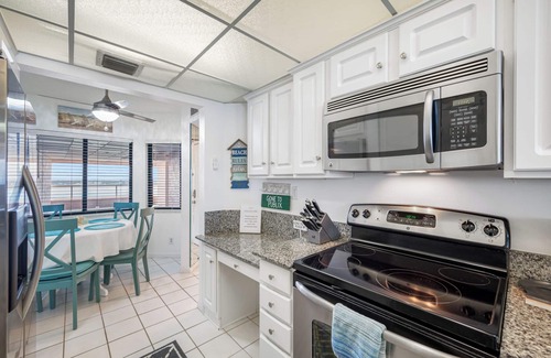 Sand Key Condo | CBC 1-16C– Gulf front with pool, hot tub, gym & pickleball/tennis courts to enjoy!