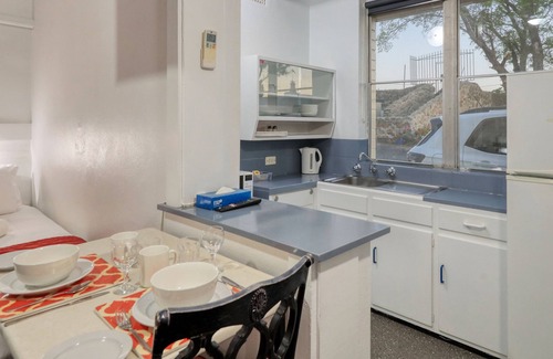 Glen Innes Hotel | CBD Gi Motel