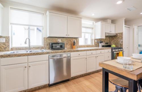 Cardiff-by-the-Sea House | CBS-1236 - Sensational Summit Sunsets