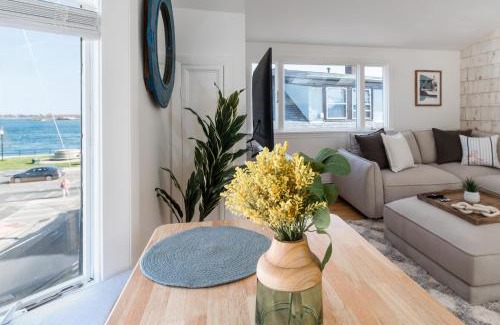 Gloucester Apartment | CbytheSea - Ocean View Penthouse