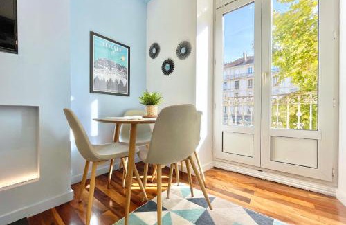 Quartier Chorier-Berriat Apartment | #CC Le Cadet Jean Jaurès A B and E tramway T2 equipped