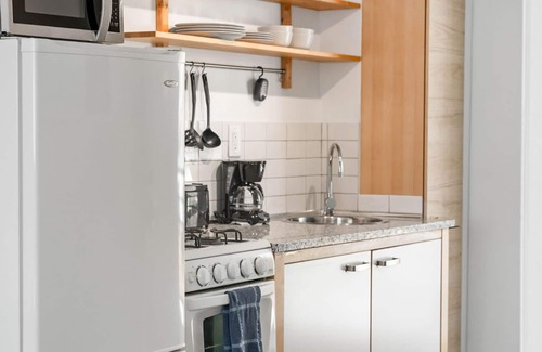 Brookwood Apartment | (CCC) Clean, Cozy, Convenient Studio in Buckhead w/Free Parking
