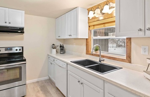 Carp Lake Cabin | Cecil Bay Family Cottage