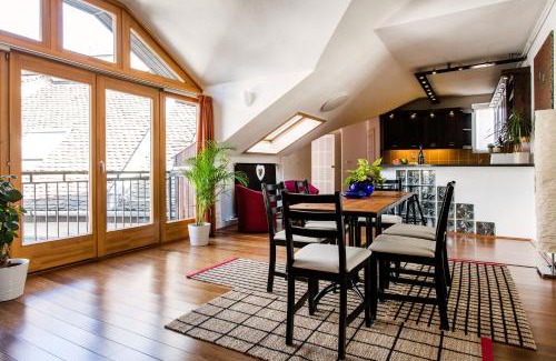 Belso-Ferencvaros Apartment | Cecile's Central, Gastro str, WIFI, 2 bed and 2 bathrooms