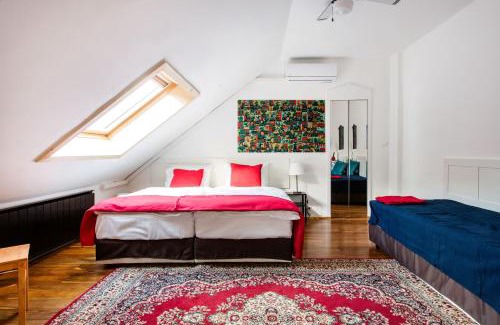 Belso-Ferencvaros Apartment | Cecile's Central, Gastro str, WIFI, 2 bed and 2 bathrooms