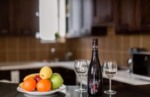 Belso-Ferencvaros Apartment | Cecile's Central, Gastro str, WIFI, 2 bed and 2 bathrooms