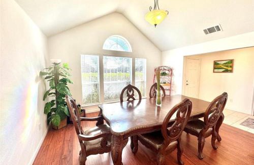 Duncanville Apartment | Cecilio Aurora home