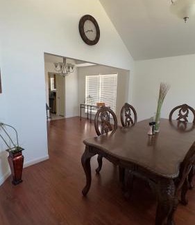 Duncanville Apartment | Cecilio Aurora home