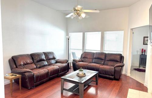 Duncanville Apartment | Cecilio Aurora home