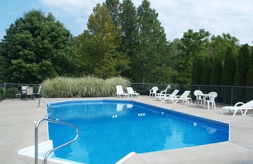 Eckerty Ski Chalet | Cedar A Frame Cabin 6 with HOT TUB on Patoka Lake in Southern Indiana