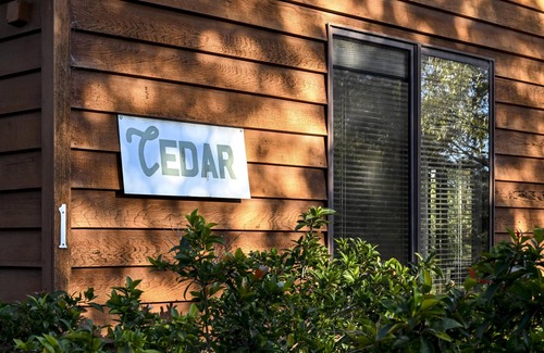 Pokolbin Cabin | Cedar Cabin 1 - 2 bedroom with 1 x queen and 1 King or 2 king singles + sofa bed