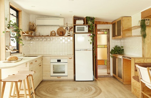 Byron Bay Cabin | Cedar Cabin by the Beach - Byron Town Centre
