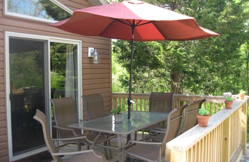 Kelleys Island Cottage | Cedar Cottage - Kelleys Island (Lake Erie) Vacation Retreat