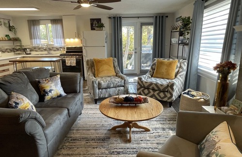 Sylvan Lake House | Cedar Cottage - one block from the lake