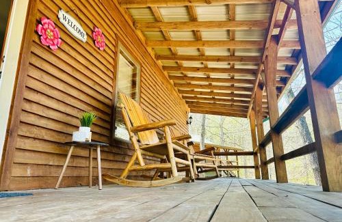 Eureka Springs House | Cedar Creek Cabins #3