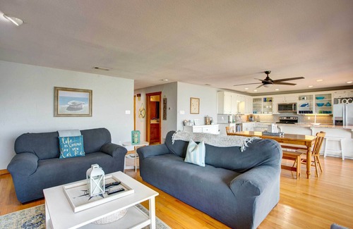 Gun Barrel City House | Cedar Creek Lakefront Vacation Rental w/Pool
