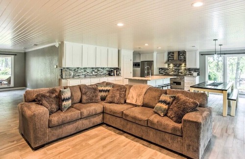 Star Harbor House | Cedar Creek Lake House - Two Docks, Boat Slips, Swimming, Fishing, Games & More