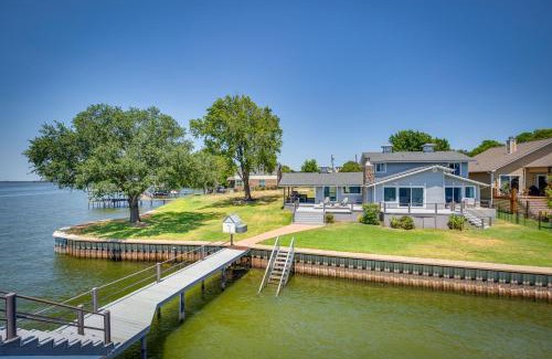 Leisure Land House | Cedar Creek Lake Views Gorgeous Mabank House!
