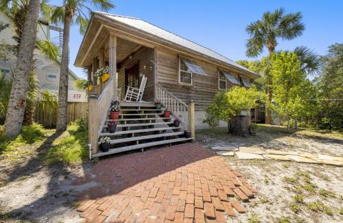 Cedar Key House | Cedar Hill Depot