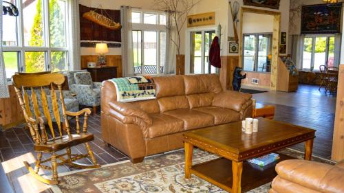St Ignace Bed & Breakfast | Cedar Hill Lodge