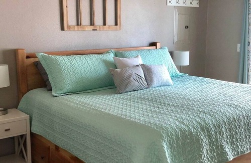 Almelund Cabin | Cedar Lake Escape
