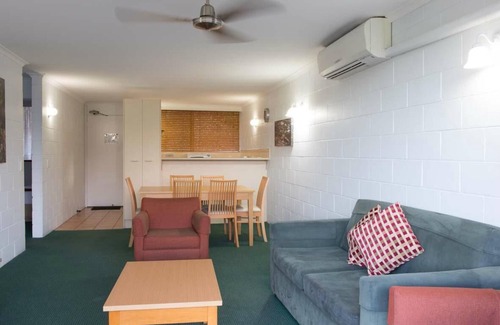 Advancetown Apartment | Cedar Lakes Gold Coast Resort