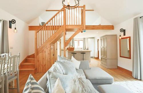 Olveston House | Cedar lodge - Hopewell