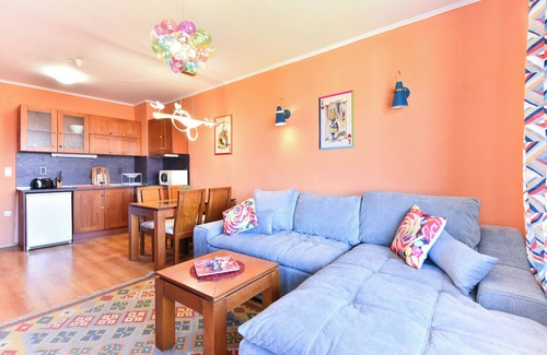 Shiligarnika Apartment | Cedar Lodge III - One BDRM Flat B18 Across from the Gondola Station!