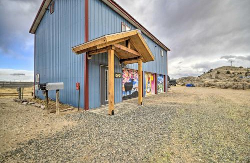 Cody Apartment | Cedar Mountain Hideout By Cody Night Rodeo!