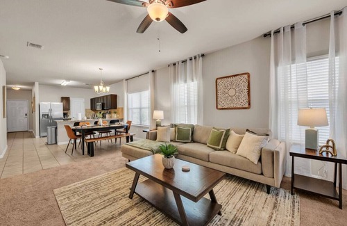 Cedar Park House | Cedar Park Executive Retreat