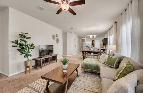 Cedar Park House | Cedar Park Temporary Stay 4BR