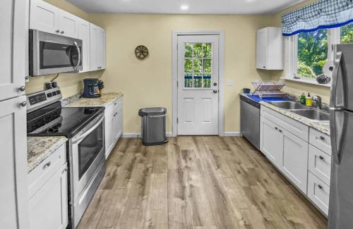 Guilford House | Cedar Ridge Cottage
