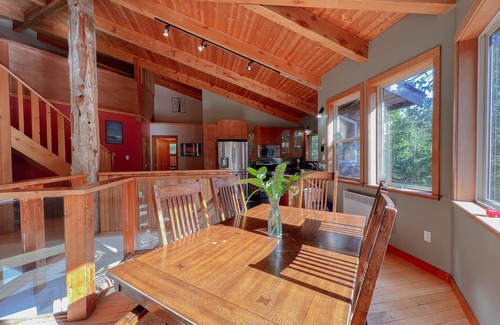 Tofino House | Cedar Sands-Cox Bay, Sauna, Hot Tub, Wood Fire Pit