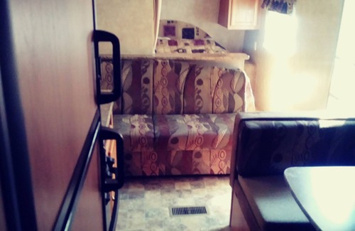 Cedar Hill RV Rental | Cederhill State Park travel trailer