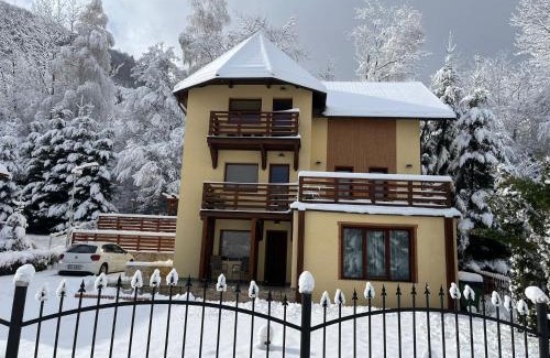 Bran House | Cedrus Bran Boutique