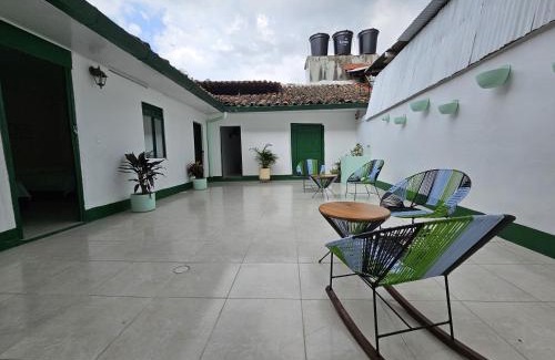 Guaduas House | Celestino - Casa de Huespedes