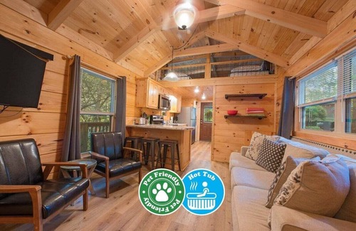 Chattanooga Apartment | Celina Cabin | Nature Cabin Near Downtown Chattanooga