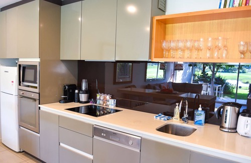 Magenta Shores House | Cely's Place at Magenta Shores