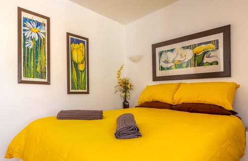 Silves Bed & Breakfast | Centrally located 4 star bed and breakfast with modern and comfortable rooms