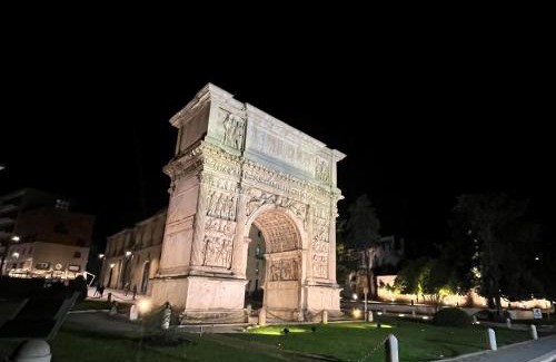 Benevento Apartment | Cenaculum Atticae Trajan