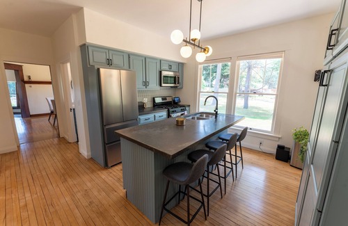 Fruitport House | Centrally located remodeled craftsmen home between Muskegon and Grand Haven.