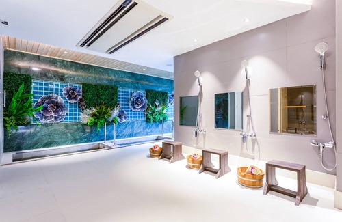 Tha Thaewawong Hotel | Centara Sonrisa Residences & Suites Sriracha