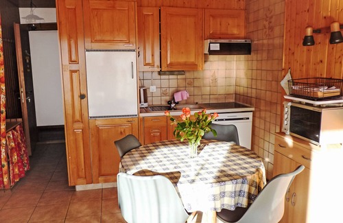 Ovronnaz Apartment | Centaure A RS 3 by Interhome