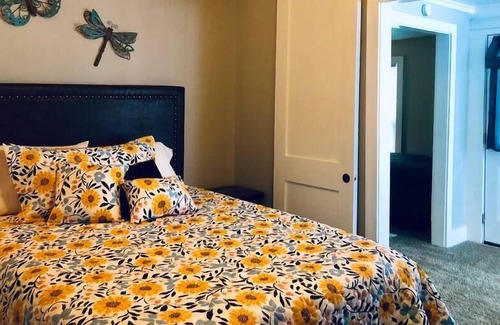 Pawhuska House | Centennial Cottage-Bring the Family!