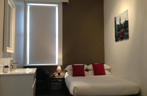 Launceston CBD Hotel | Centennial Inn on Bathurst