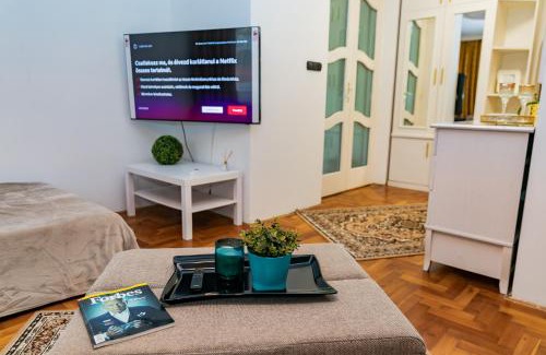 Dunaujvaros Apartment | Center House - Otthon, csak máshol!