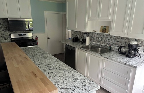 West Buxton House | Center of Everything Southern Maine… 3-bedroom house, huge yard in Buxton