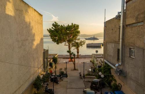 Loutraki-Agioi Theodoroi Apartment | Center of Loutraki Ble Property5